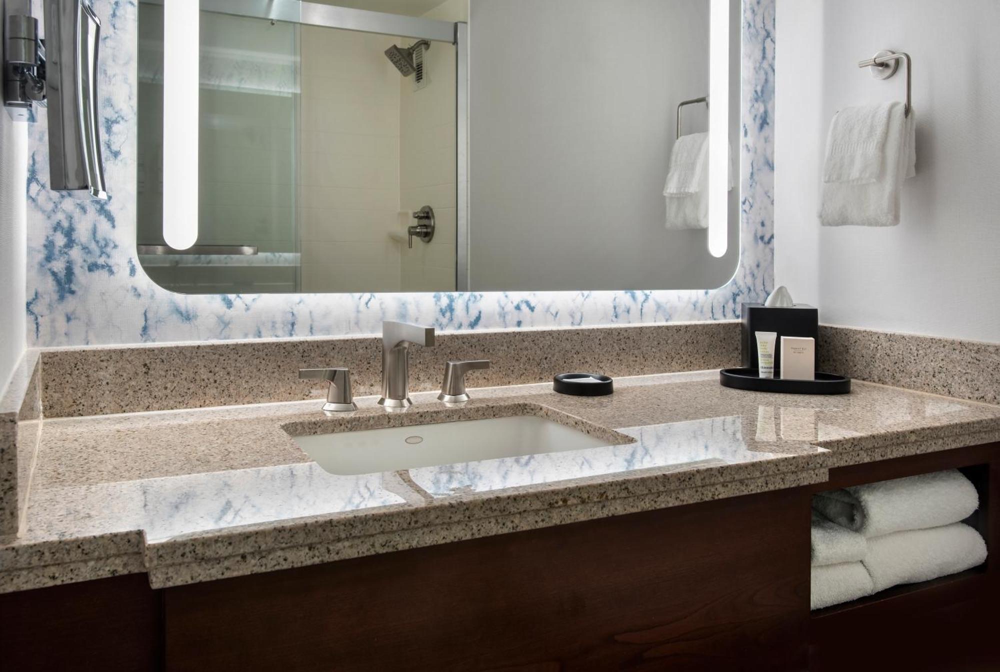 Westchester Marriott Tarrytown Exterior foto