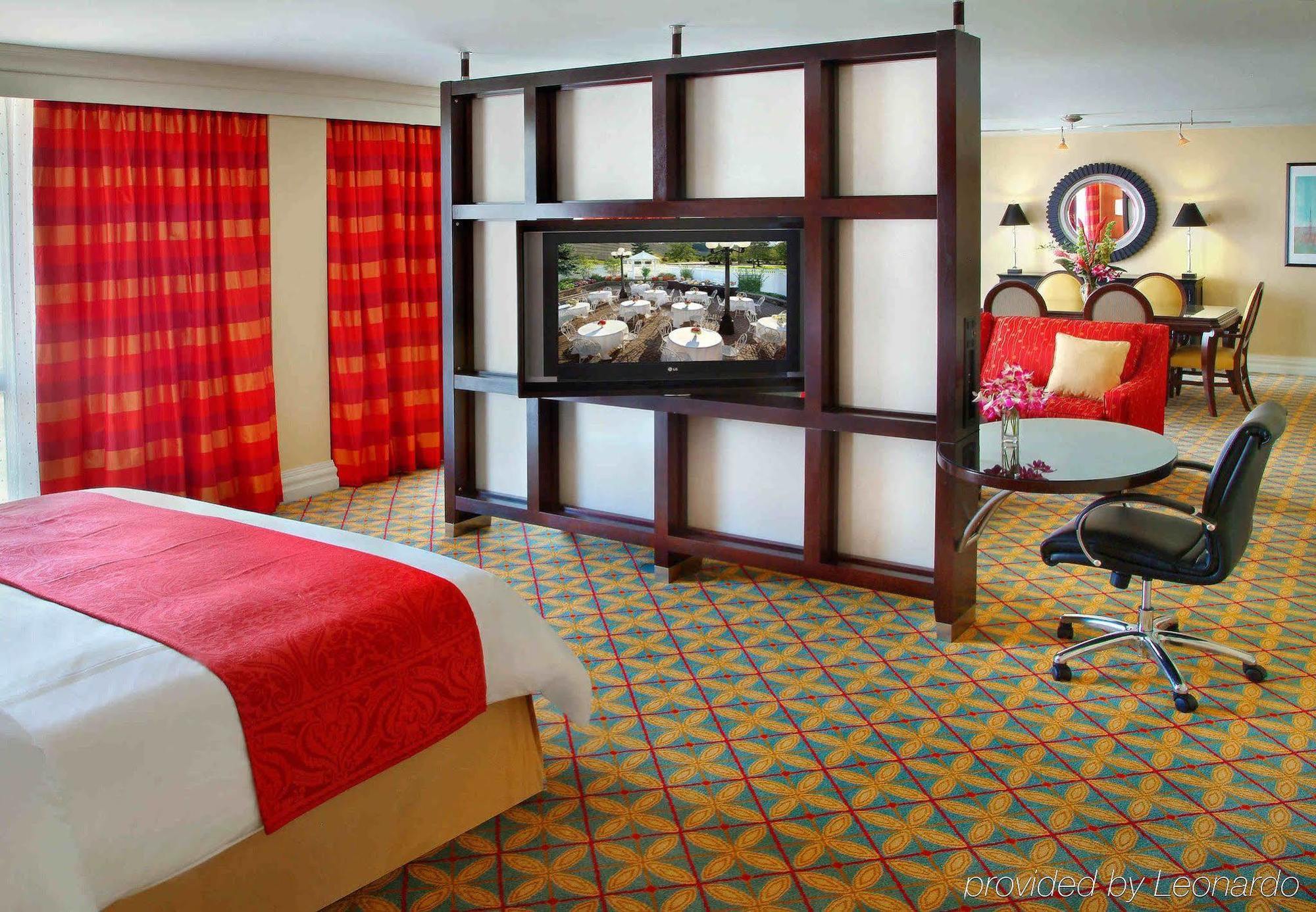 Westchester Marriott Tarrytown Exterior foto