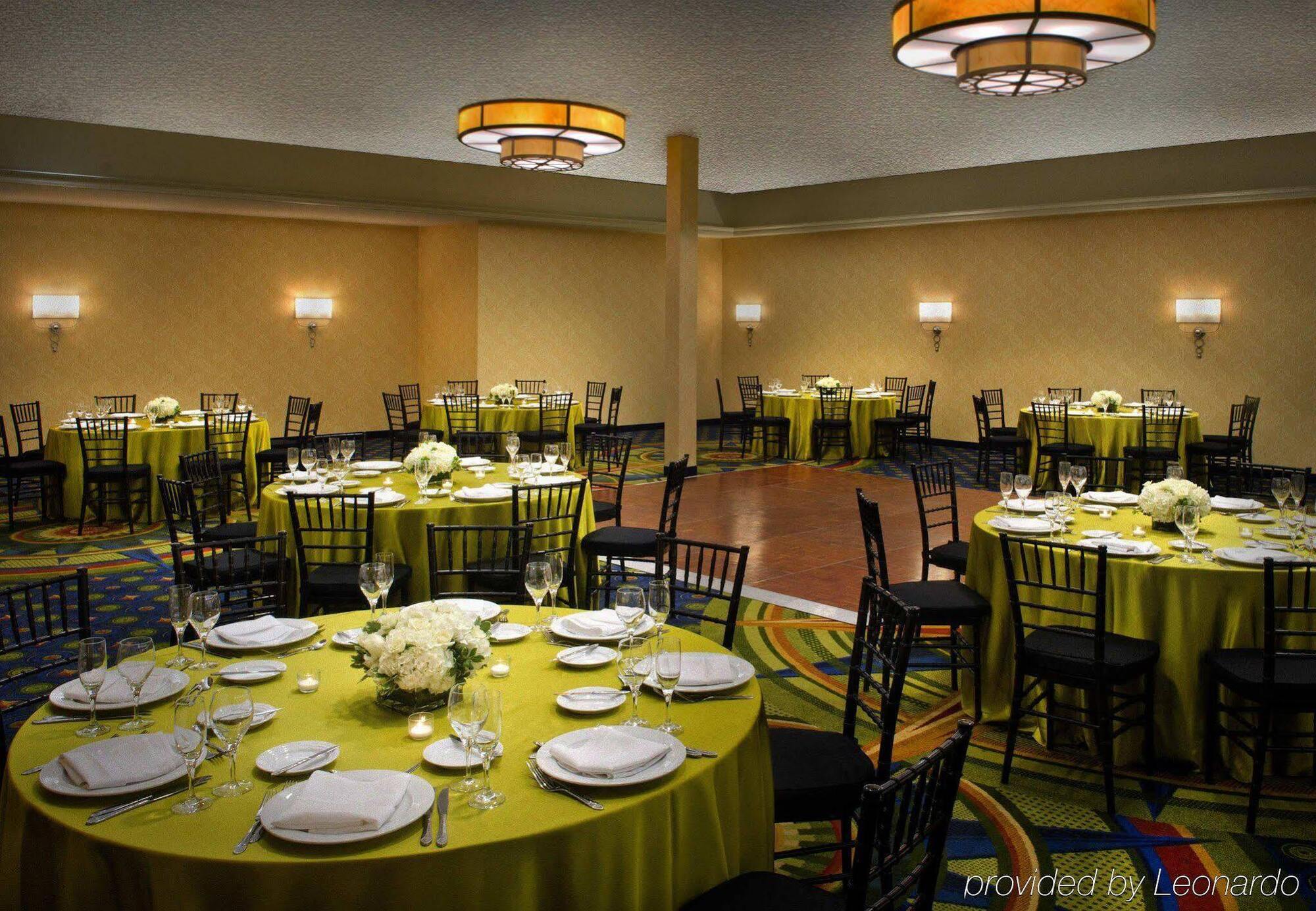 Westchester Marriott Tarrytown Exterior foto
